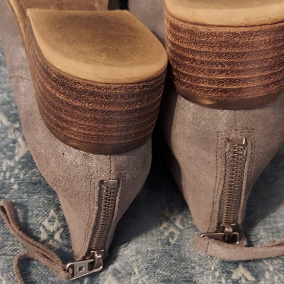 Super Cute Lucky Booties 7 1/2 - Picture 8 of 10